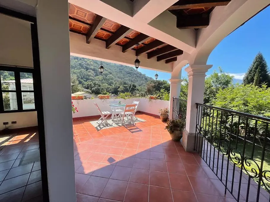 The View House- Antigua Guatemala Toda La Casa بيت للعطل