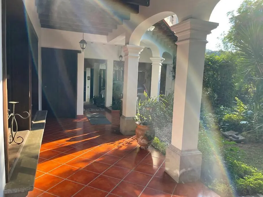 The View House- Antigua Guatemala Toda La Casa