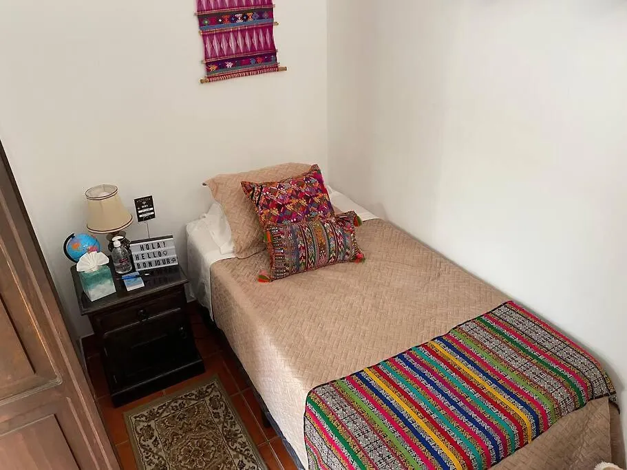 The View House- Antigua Guatemala Toda La Casa بيت للعطل