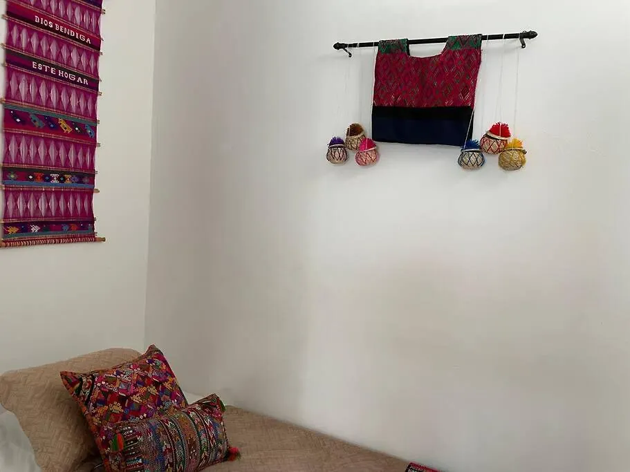 The View House- Antigua Guatemala Toda La Casa